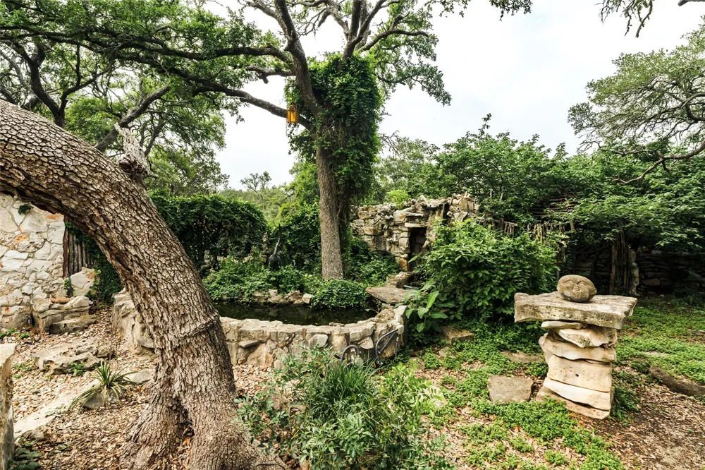 1218 Oakwood Loop San Marcos, TX 78666