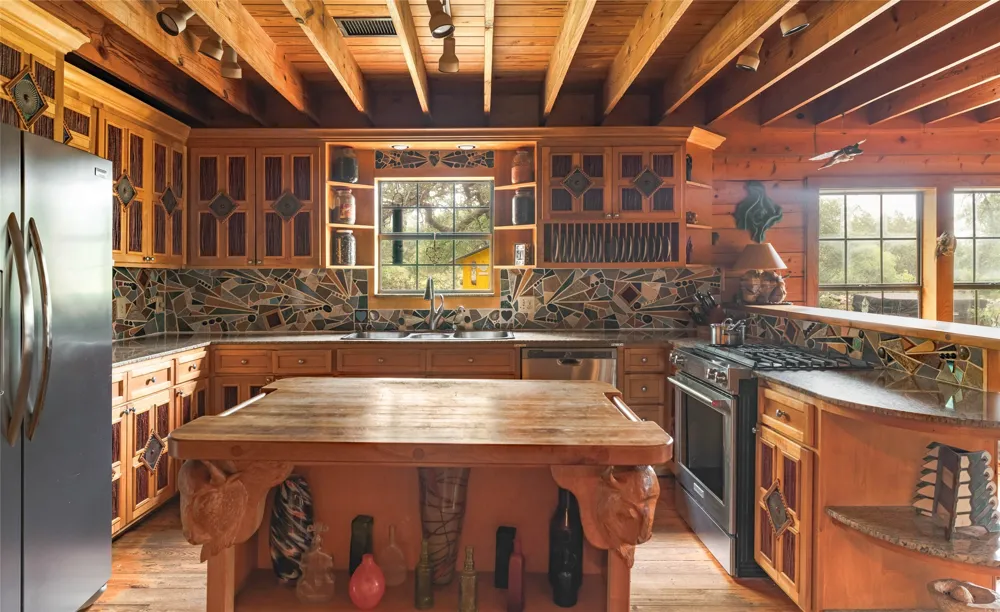 1218 Oakwood Loop San Marcos, TX 78666