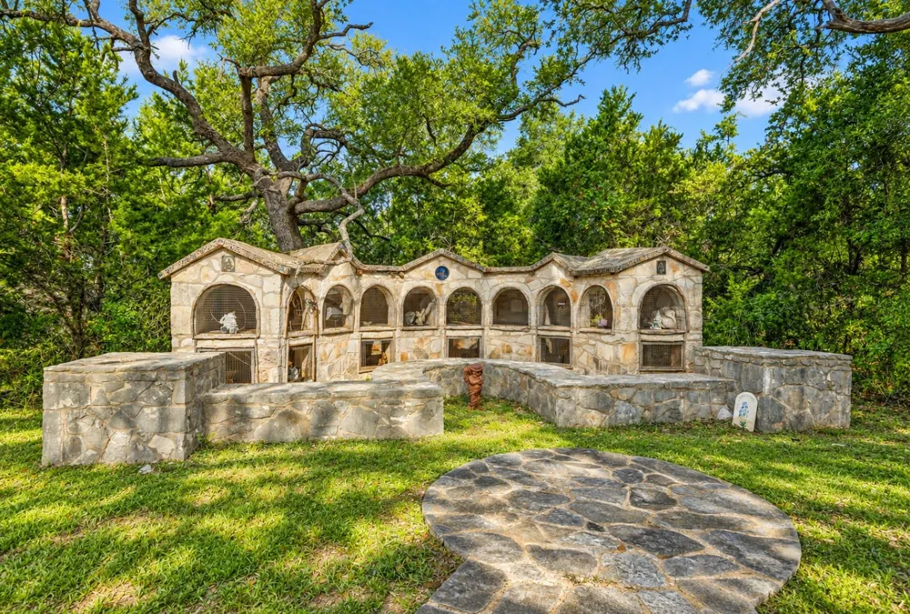 1218 Oakwood Loop San Marcos, TX 78666