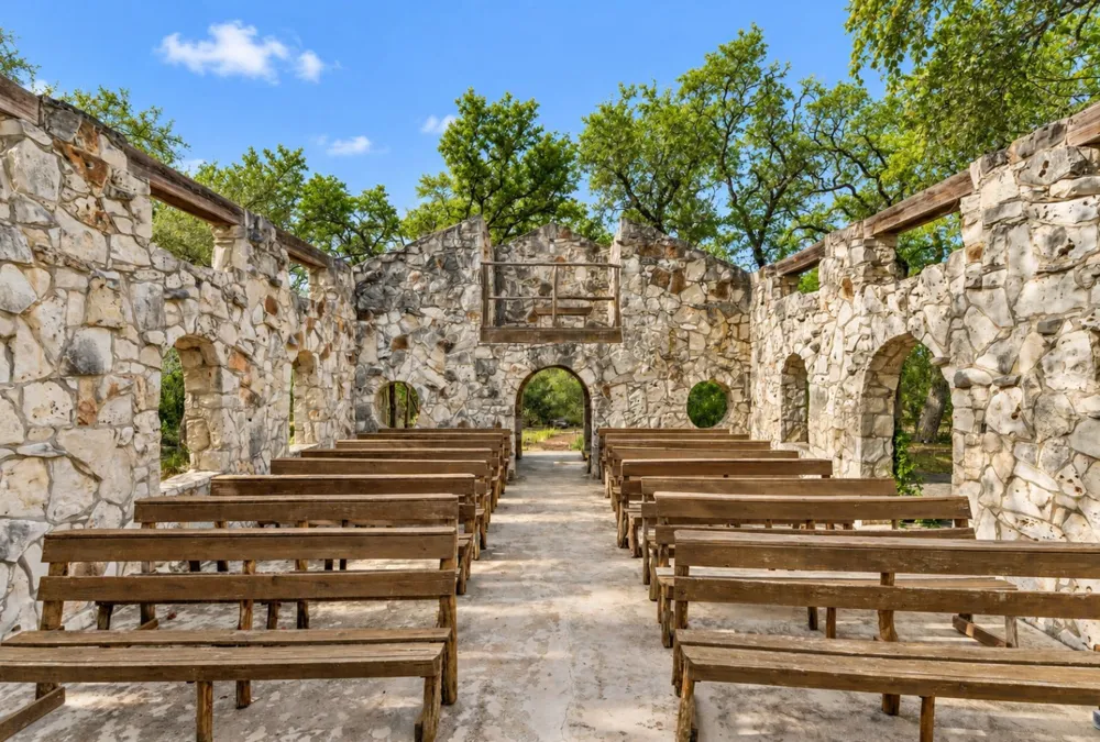 1218 Oakwood Loop San Marcos, TX 78666