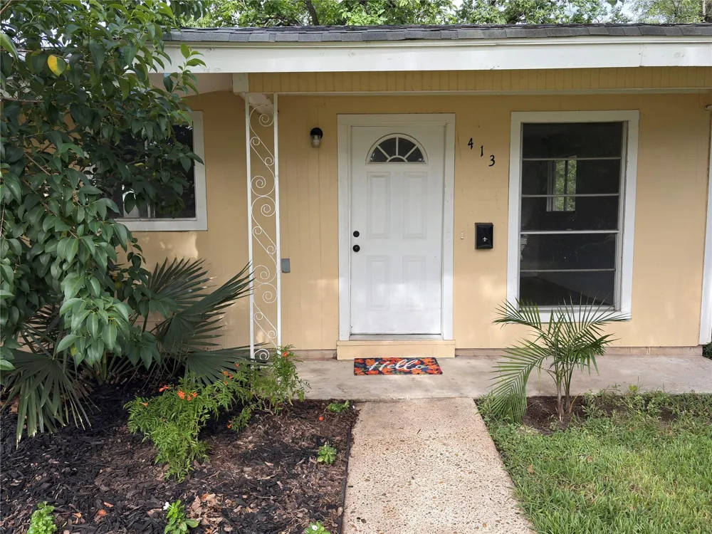 413 Betty Road South Houston, TX 77587