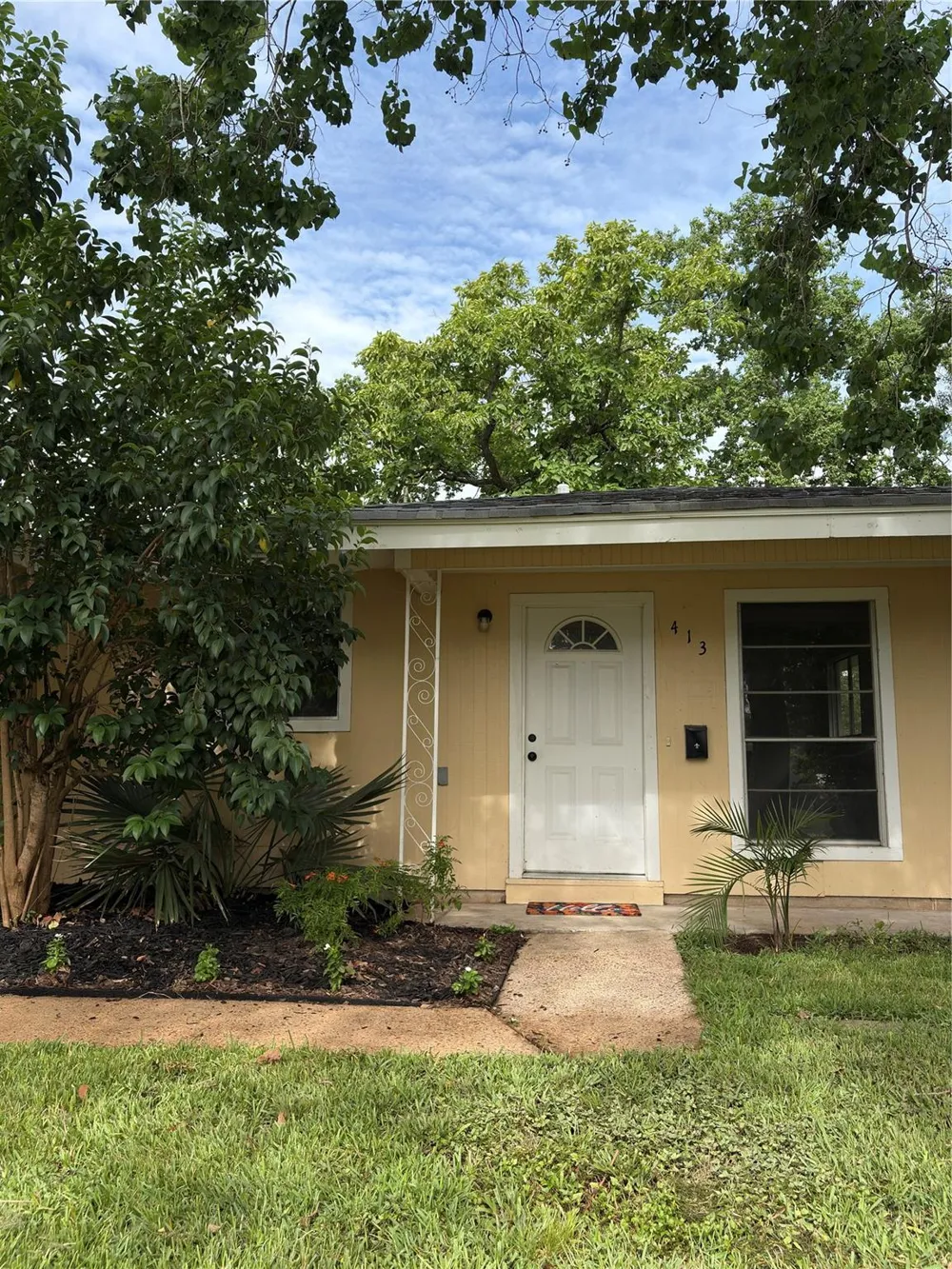 413 Betty Road South Houston, TX 77587