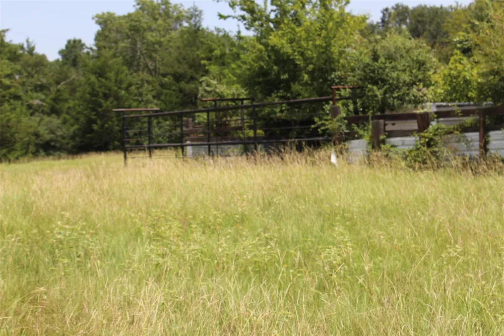 1306 County Road 3455a Lovelady, TX 75851