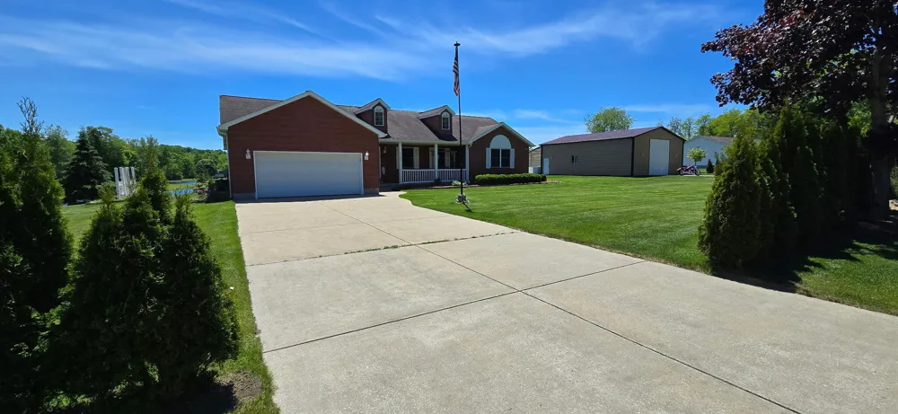 8683 E Hawley Road Hesperia, MI 49421