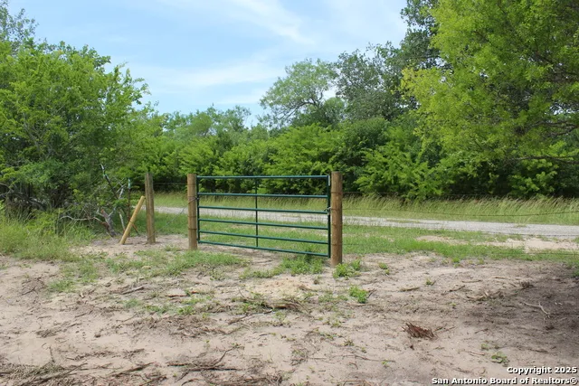 TBD T10 Pierce Rd Goliad, TX 77963