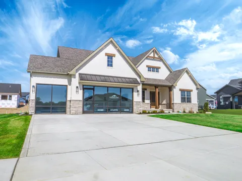5738 W 136th Place