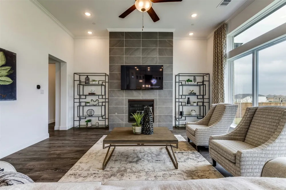 974 Reeves Drive DeSoto, TX 75115