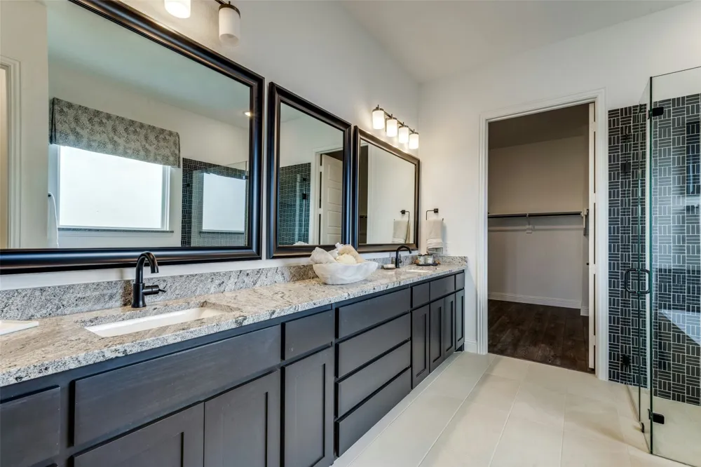 974 Reeves Drive DeSoto, TX 75115