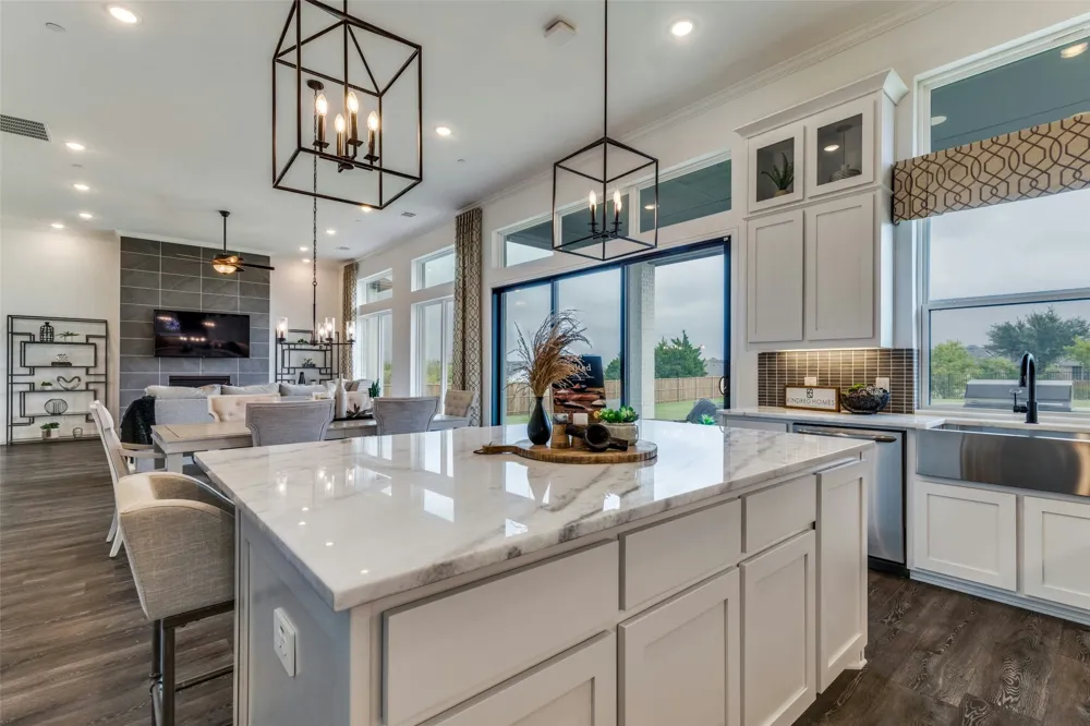 974 Reeves Drive DeSoto, TX 75115