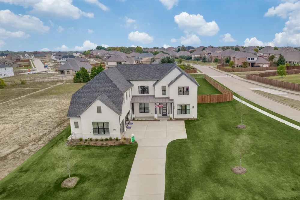 974 Reeves Drive DeSoto, TX 75115