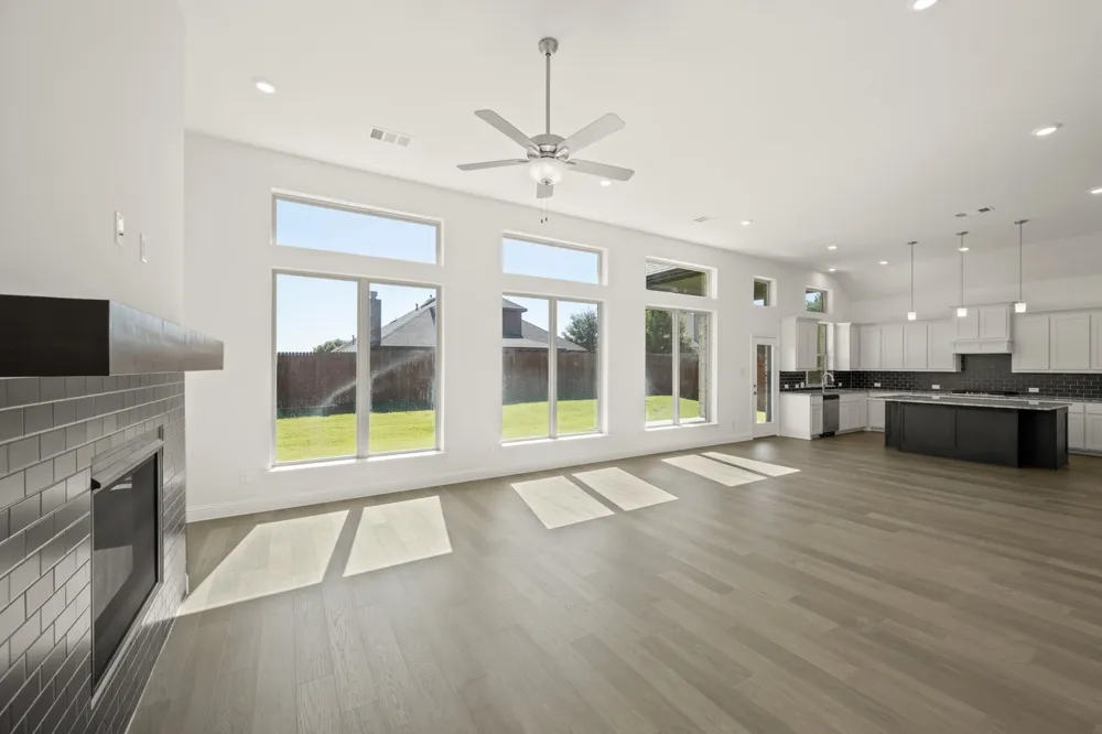 974 Reeves Drive DeSoto, TX 75115