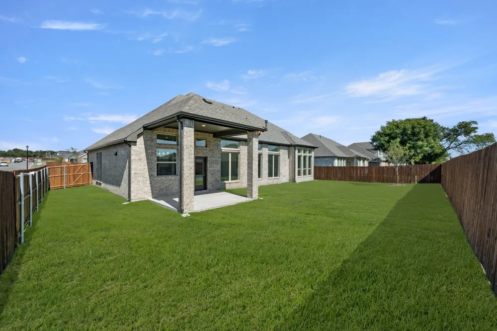 974 Reeves Drive DeSoto, TX 75115