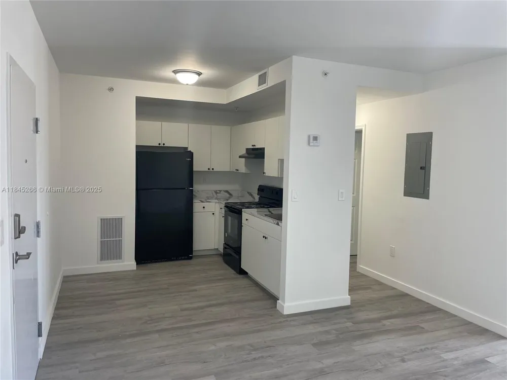 Address Not Shown South Miami, FL 33143