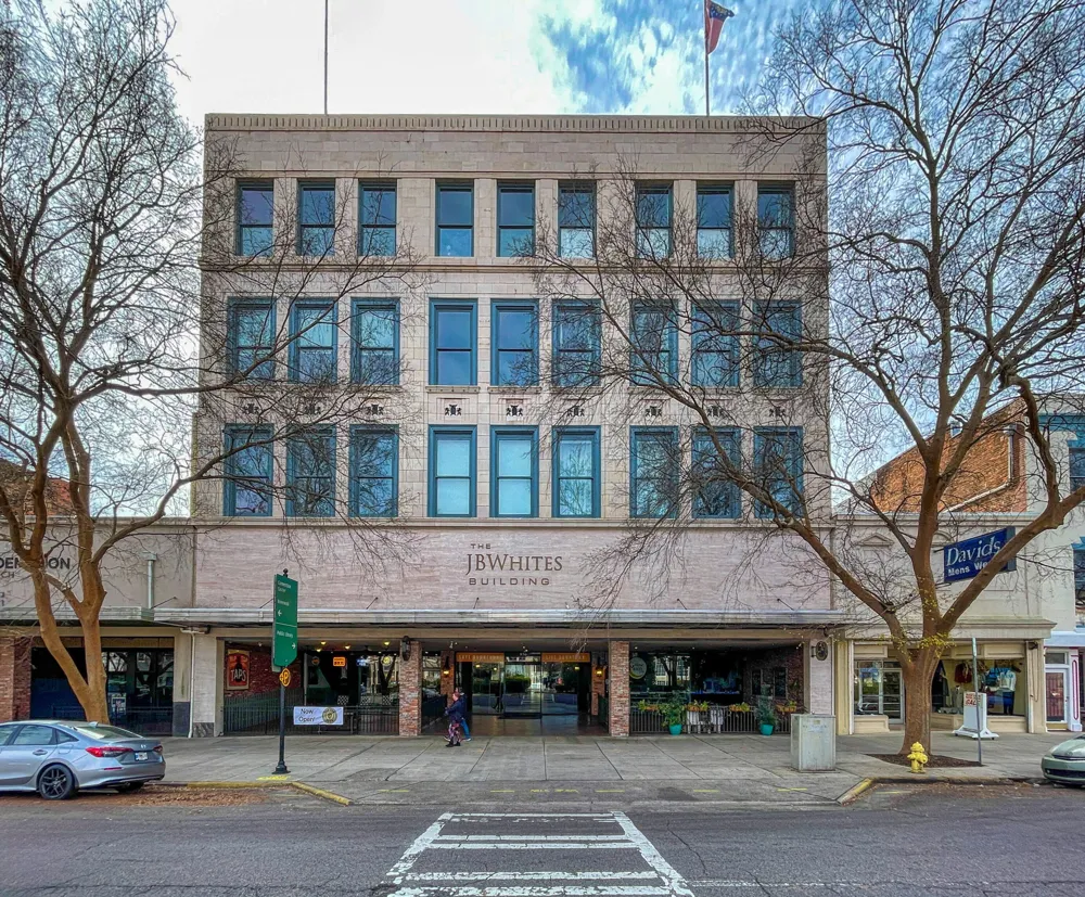936 Broad Street
