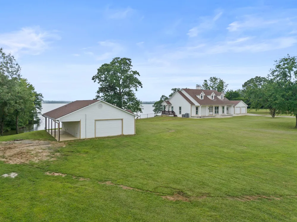 1930 CR 2320 Pittsburg, TX 75686