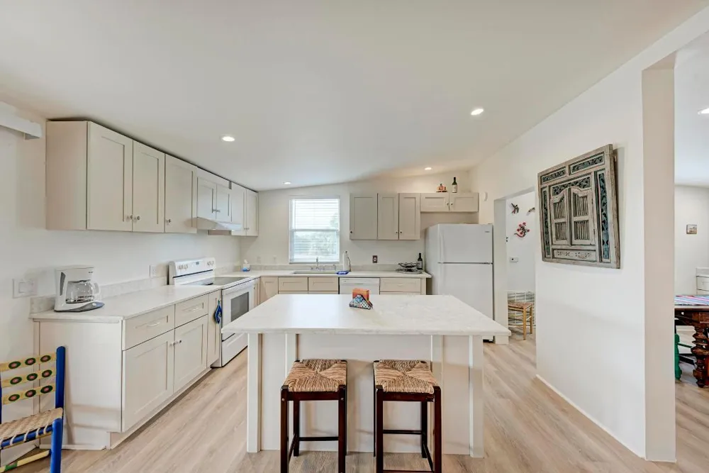 1395 Mountain Creek Road Marble Falls, TX 78654