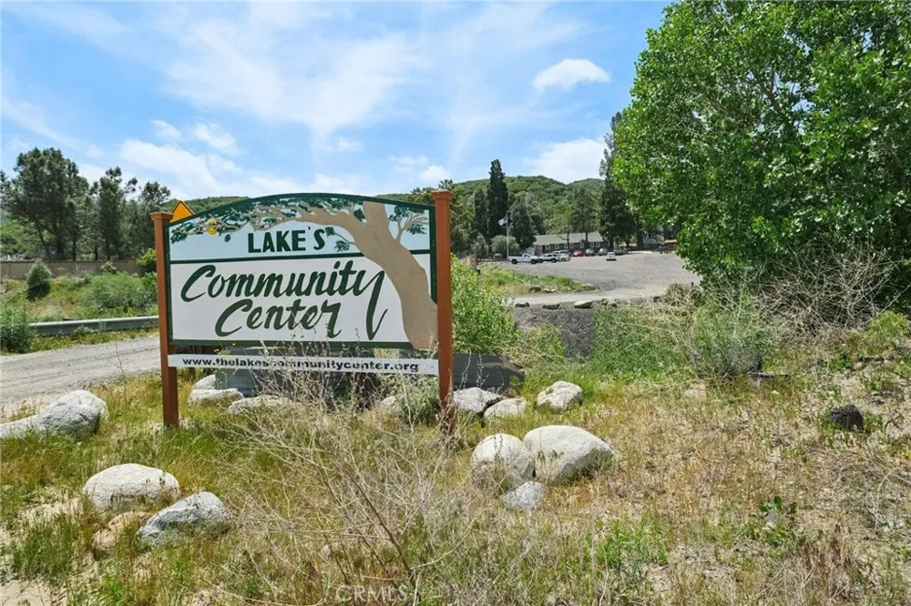 18133 Ellstree Drive Lake Hughes, CA 93532