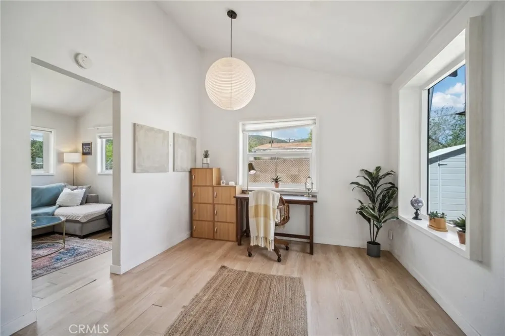 18133 Ellstree Drive Lake Hughes, CA 93532