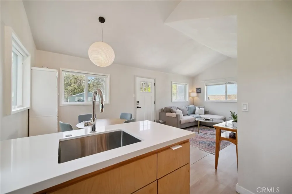 18133 Ellstree Drive Lake Hughes, CA 93532