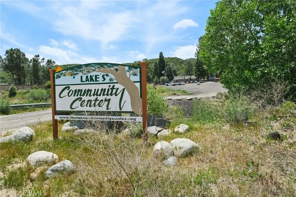 18133 Ellstree Drive Lake Hughes, CA 93532