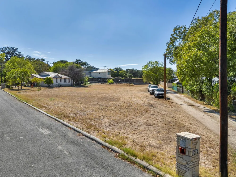 Ogrady Street Boerne, TX 78006