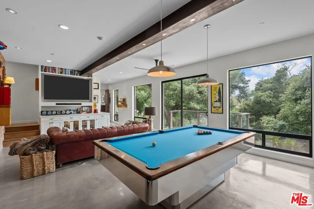 10697 Calle Quebrada Goleta, CA 93117