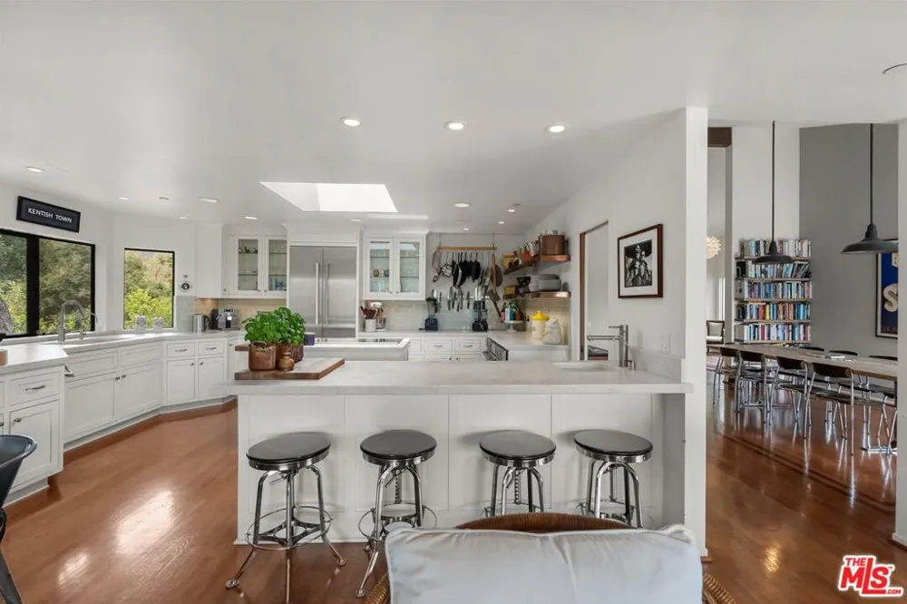 10697 Calle Quebrada Goleta, CA 93117