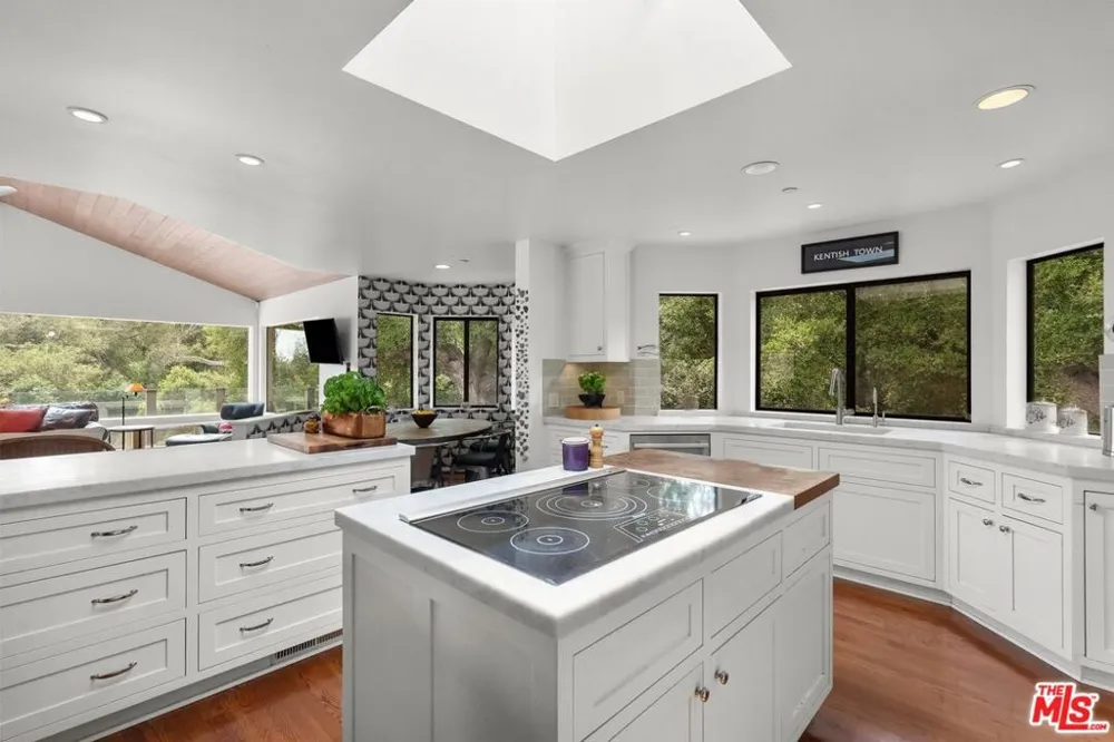 10697 Calle Quebrada Goleta, CA 93117