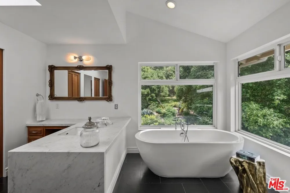 10697 Calle Quebrada Goleta, CA 93117