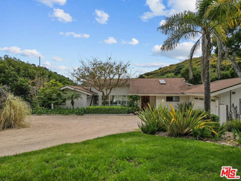 10697 Calle Quebrada Goleta, CA 93117