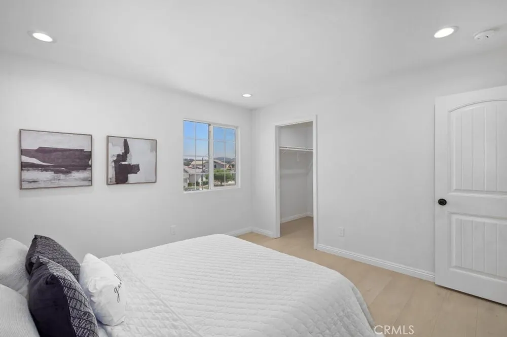 29305 Catalpa Lake Elsinore, CA 92530
