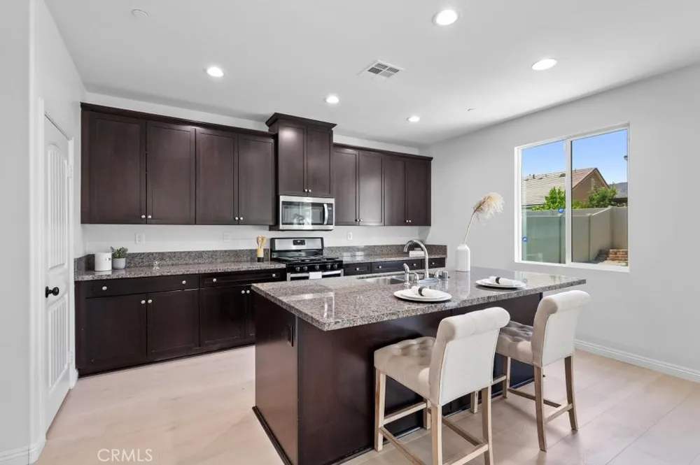 29305 Catalpa Lake Elsinore, CA 92530