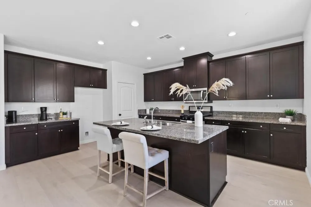 29305 Catalpa Lake Elsinore, CA 92530