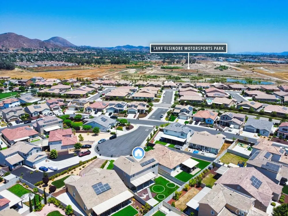 29305 Catalpa Lake Elsinore, CA 92530