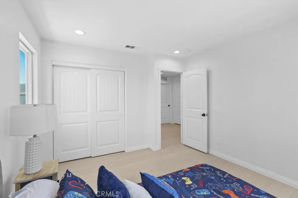 29305 Catalpa Lake Elsinore, CA 92530