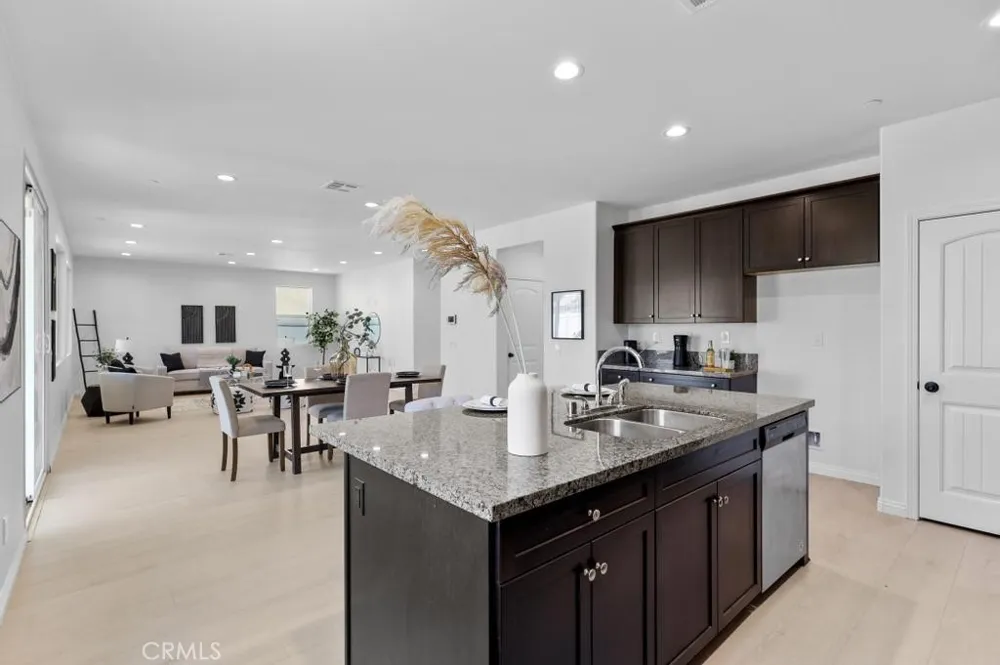29305 Catalpa Lake Elsinore, CA 92530