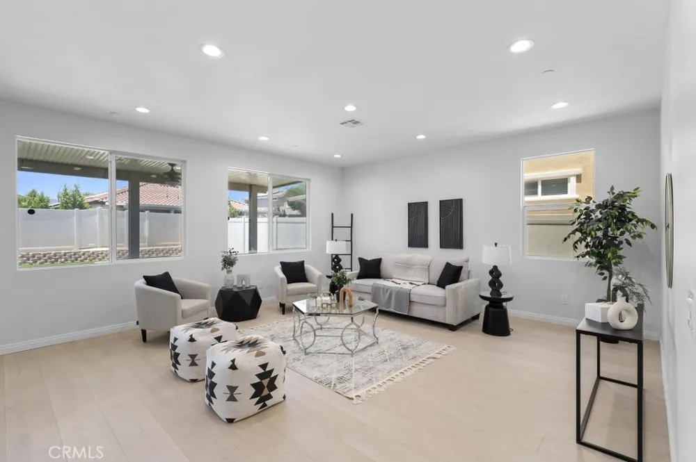 29305 Catalpa Lake Elsinore, CA 92530
