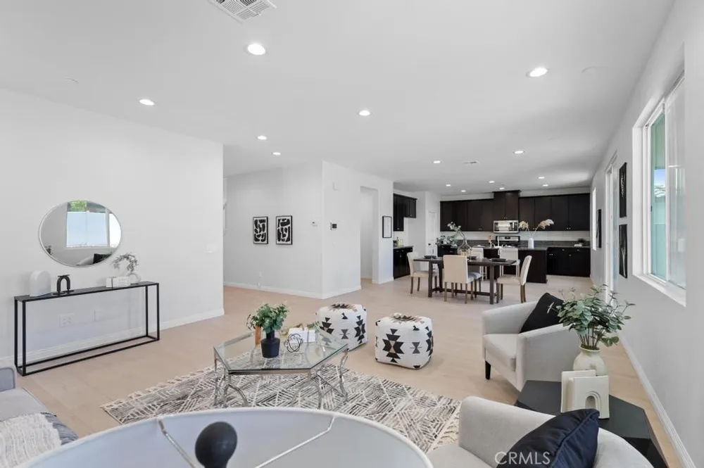 29305 Catalpa Lake Elsinore, CA 92530