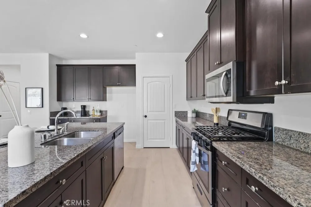 29305 Catalpa Lake Elsinore, CA 92530