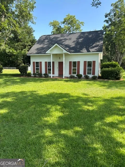 29 GROVE LN Claxton, GA 30417