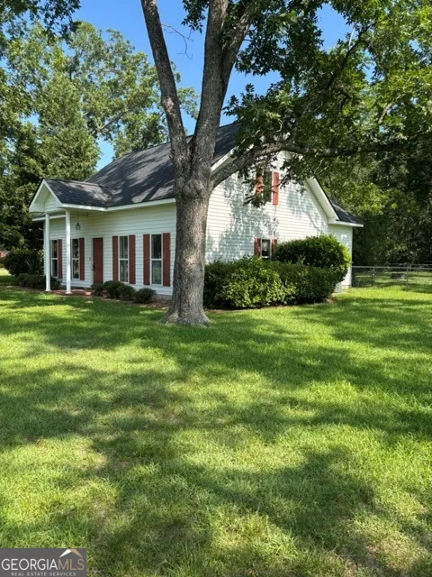 29 GROVE LN Claxton, GA 30417