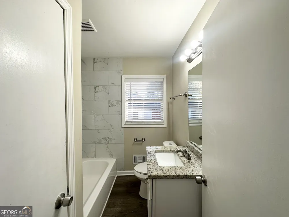 2442 Graywall ST East Point, GA 30344