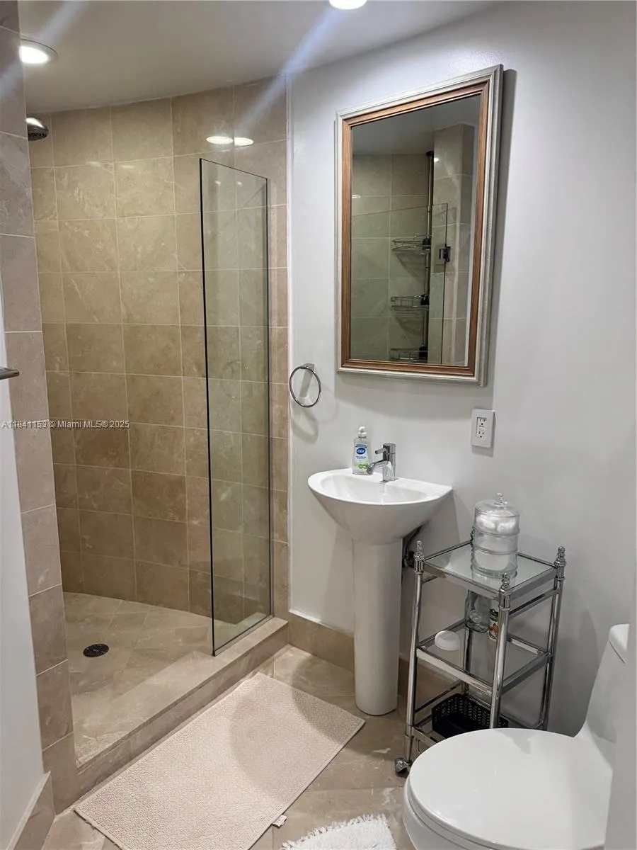 17001 Collins Ave #1002 Sunny Isles Beach, FL 33160