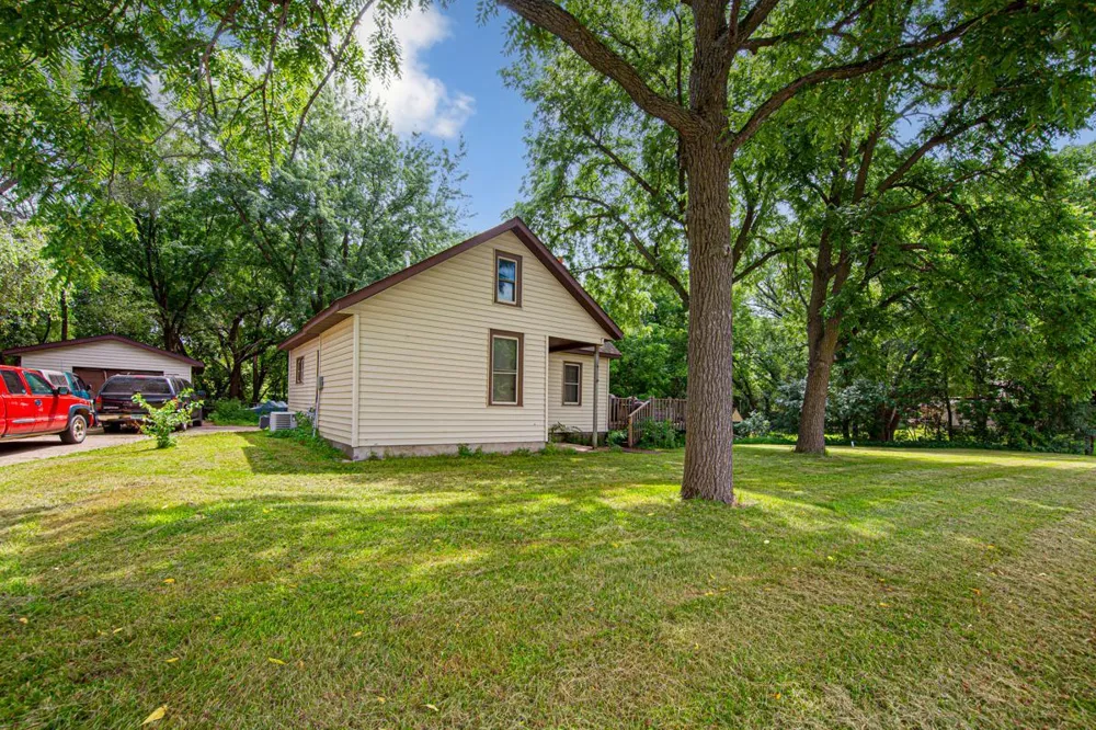 23231 Farwell Avenue Warsaw, MN 55087