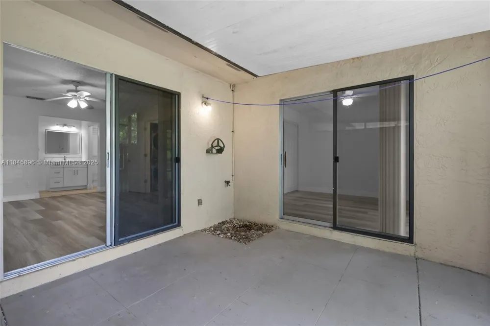 6322 Royal Woods Dr Fort Myers, FL 33908