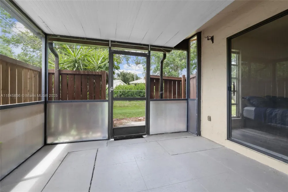 6322 Royal Woods Dr Fort Myers, FL 33908