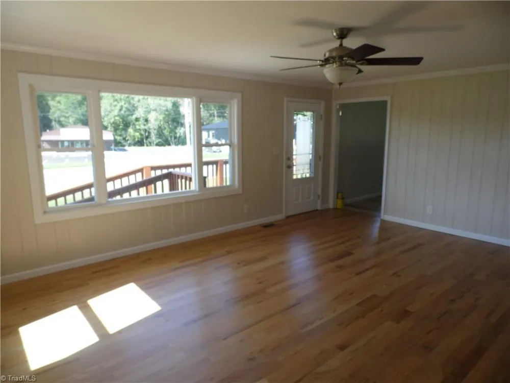 569 Sparta Parkway Sparta, NC 28675
