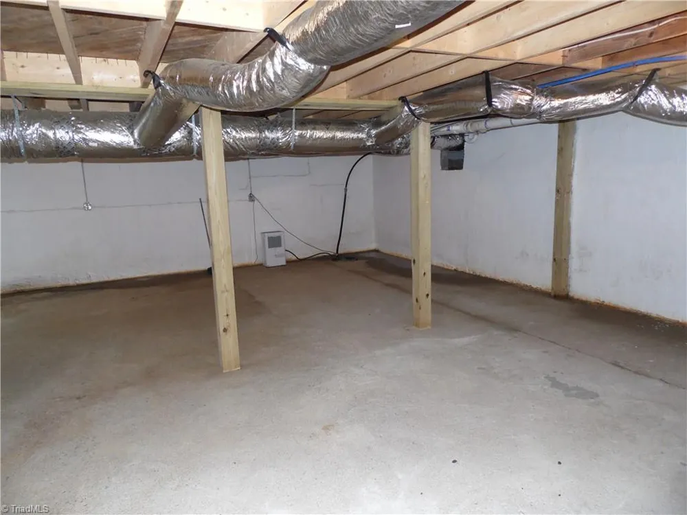 569 Sparta Parkway Sparta, NC 28675