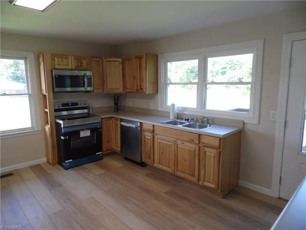 569 Sparta Parkway Sparta, NC 28675
