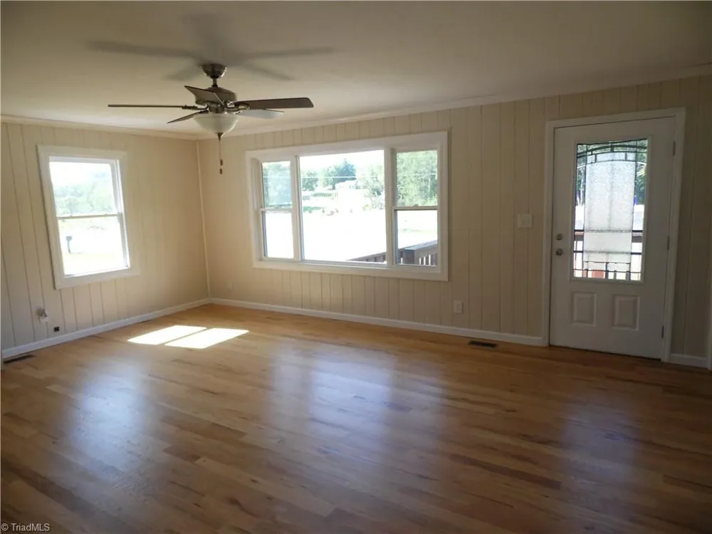 569 Sparta Parkway Sparta, NC 28675